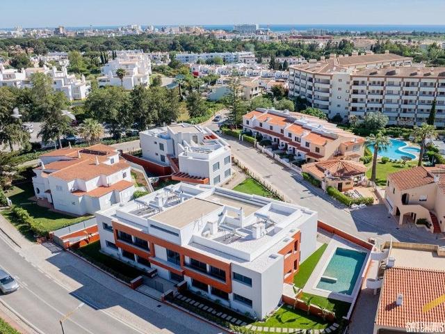 Apartamento de 1 quarto com garagem em Vilamoura, Algarve. 82m² Quarteira