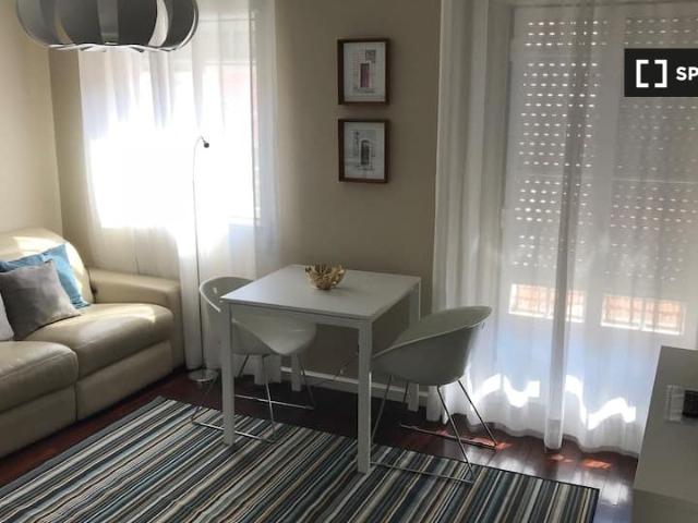 Apartamento de 1 quarto para alugar em Campolide, Lisboa