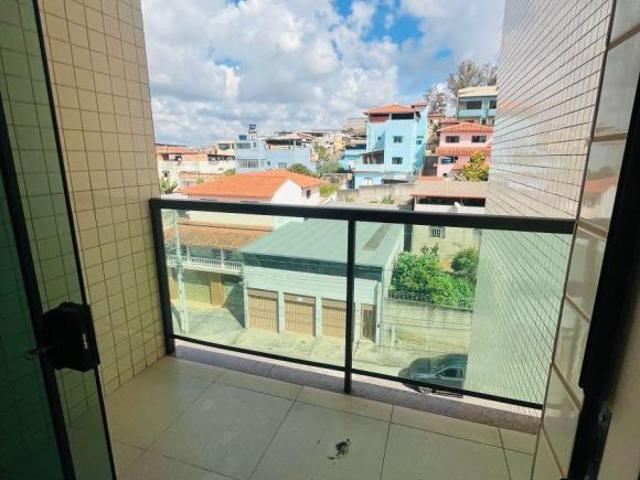 Apartamento de 200 m² com 3 quartos à venda no Rochedo