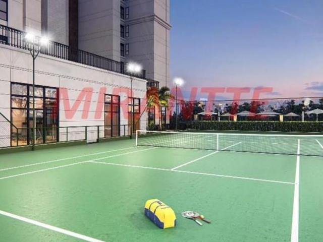 Apartamento de 2018m² com 4 quartos