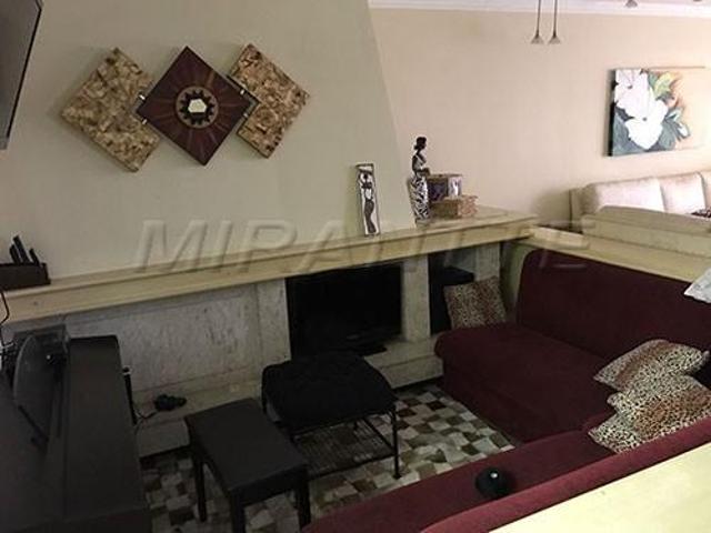 Apartamento de 220m² com 4 quartos