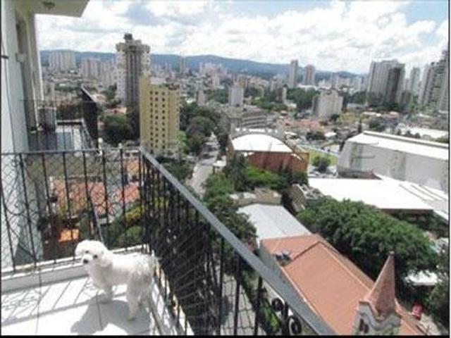 Apartamento de 240m² com 4 quartos