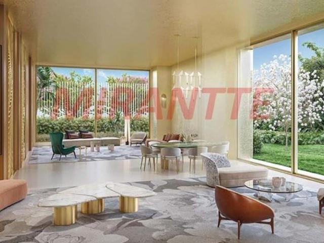 Apartamento de 249m² com 4 quartos