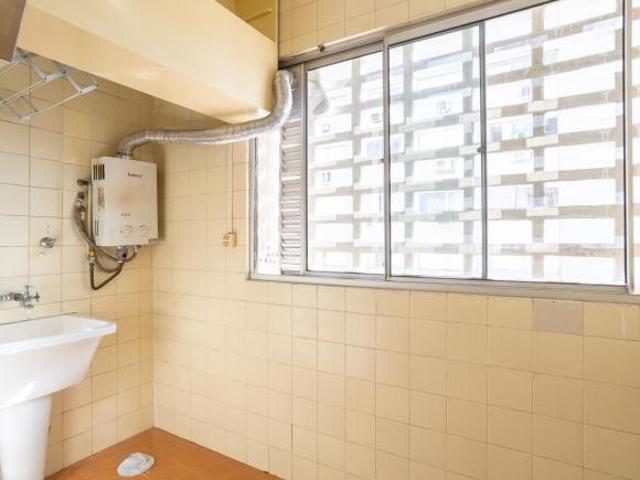 Apartamento de 2 dorm./ na Av. Independência, / Em frente ao Complexo Hospitalar