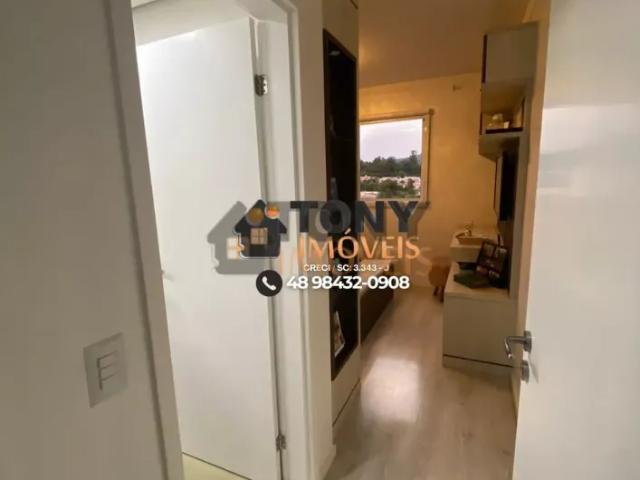 Apartamento de 2 dormitórios sendo 1 suíte com porteira fechada no bairro Bela Vista São José