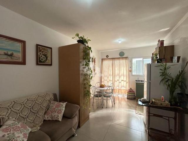 Apartamento de 2 dormitórios no bairro Ana Nery!