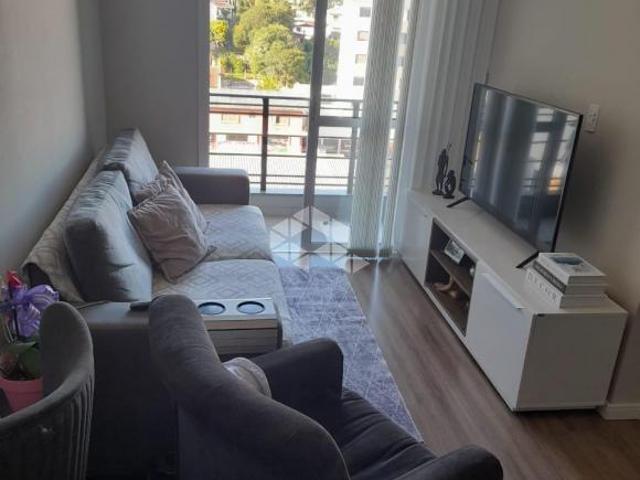 Apartamento de 2 dormitórios no bairro Bela Vista