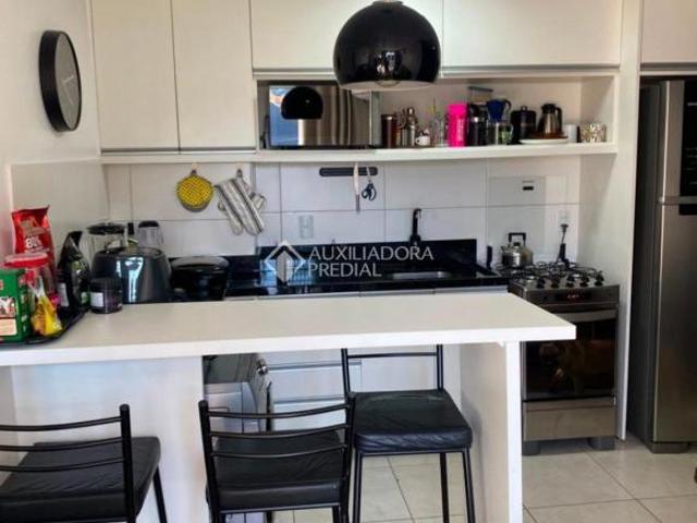 Apartamento de 2 dormitórios no bairro Primavera em NH