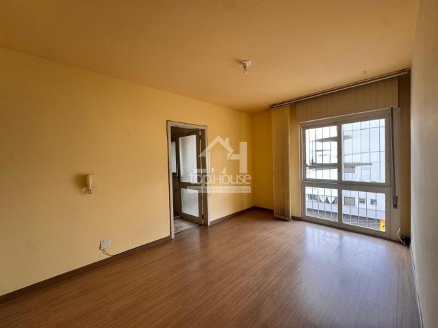 APARTAMENTO DE 2 DORMITÓRIOS NO CENTRO