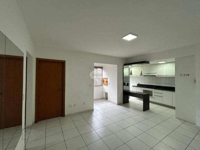 Apartamento de 2 dormitórios a poucas quadras do Centro!