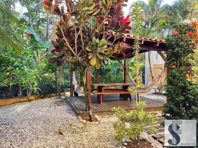 Apartamento de 2 dormitórios à venda na Praia do Francês