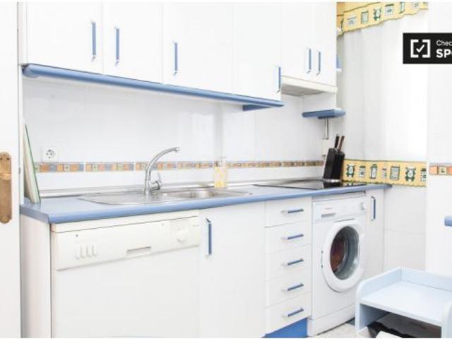 Apartamento de 2 dormitorios amueblado en alquiler en Puerta del Angel