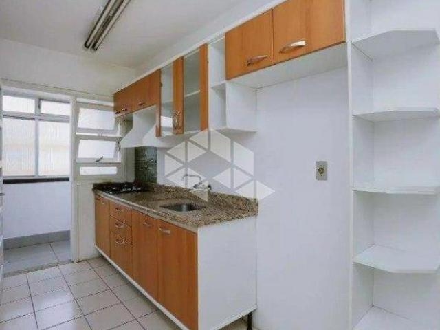 Apartamento de 2 dormitórios andar alto no bairro Ipanema