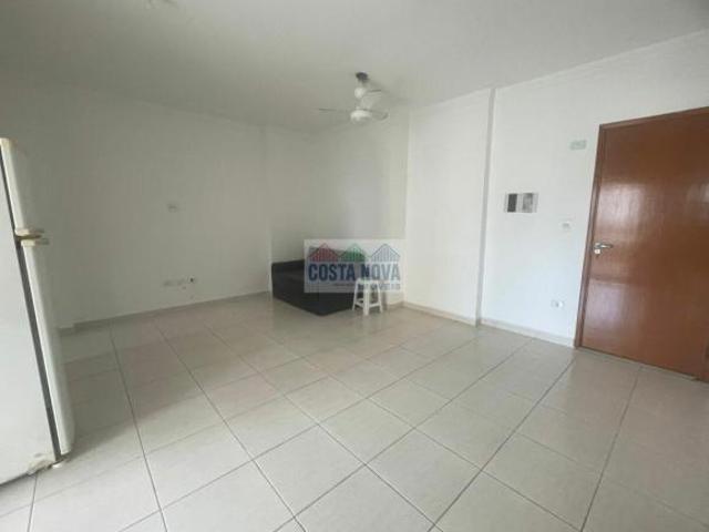 Apartamento de 2 dormitórios com 1 suíte com duas vagas de garagem