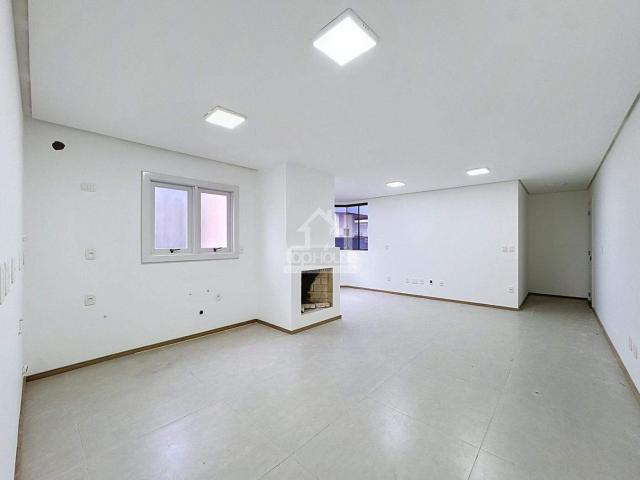 APARTAMENTO DE 2 DORMITÓRIOS COM LAREIRA