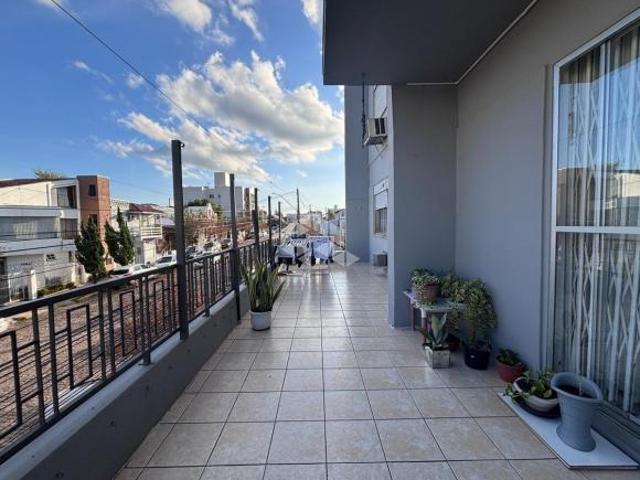 Apartamento de 2 dormitórios com suíte e amplo terraço