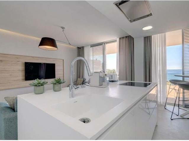 Apartamento de 2 dormitorios con vistas en Estepona