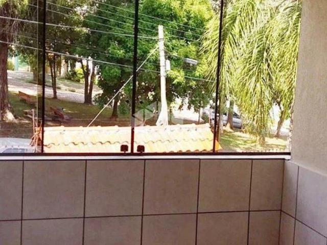 Apartamento de 2 dormitórios e 1 vaga de garagem, no bairro Jardim Floresta, em