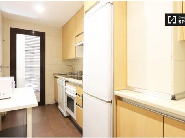 Apartamento de 2 dormitorios en alquiler cerca del parque del Retiro, Madrid