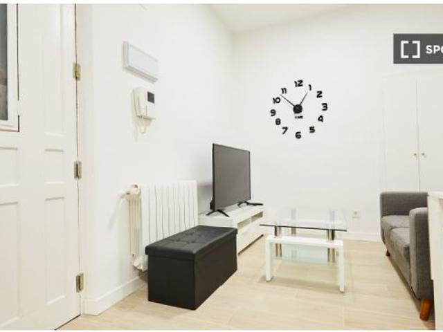 Apartamento de 2 dormitorios en alquiler en Madrid