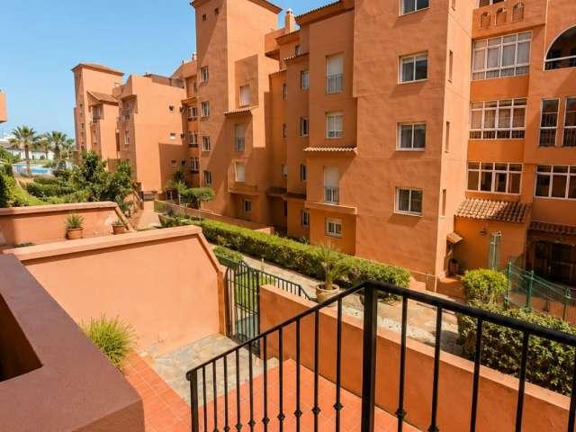 Apartamento de 2 dormitorios en alquiler en Manilva, Málaga