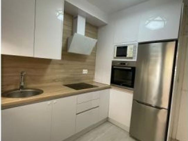 Apartamento de 2 dormitorios en alquiler en Orihuela, Alicante