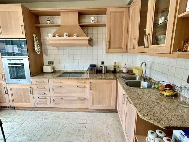 Apartamento de 2 dormitorios en alquiler en Abando, Bilbao