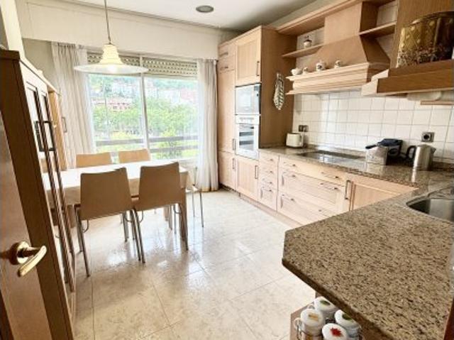 Apartamento de 2 dormitorios en alquiler en Abando, Bilbao