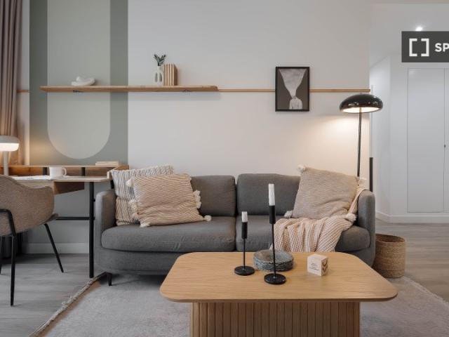Apartamento de 2 dormitorios en alquiler en Acacias, Madrid