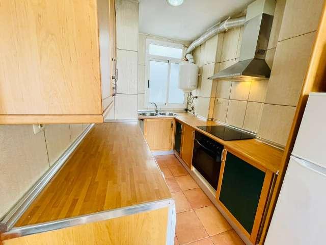 Apartamento de 2 dormitorios en alquiler en Aiora, Valencia
