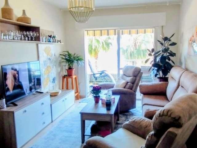 Apartamento de 2 dormitorios en alquiler en Almuñécar, Granada