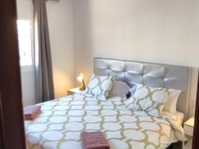 Apartamento de 2 dormitorios en alquiler en Arona