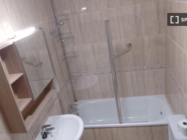 Apartamento de 2 dormitorios en alquiler en Arona