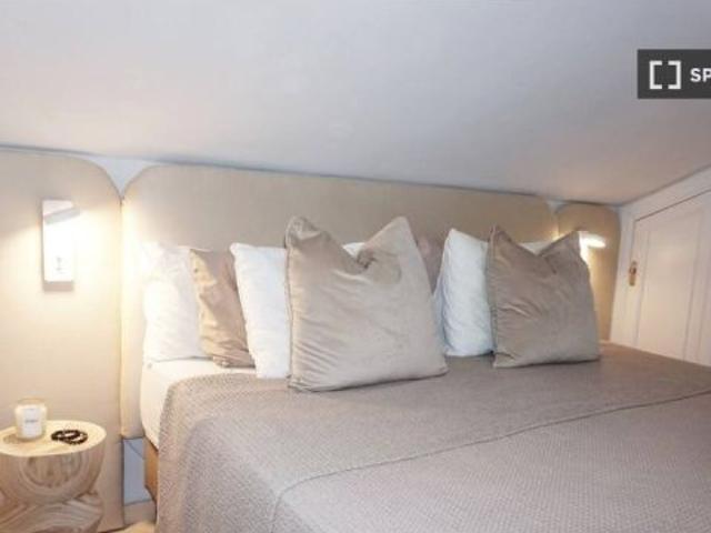 Apartamento de 2 dormitorios en alquiler en Artola Alta, Marbella