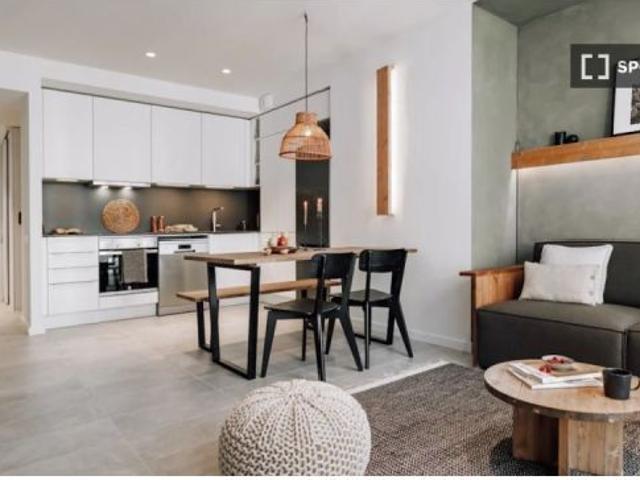 Apartamento de 2 dormitorios en alquiler en Barcelona