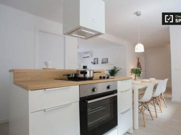 Apartamento de 2 dormitorios en alquiler en Benicalap, Valencia