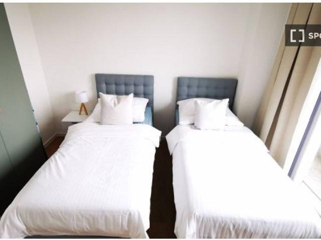 Apartamento de 2 dormitorios en alquiler en Berlín, gastos incluidos