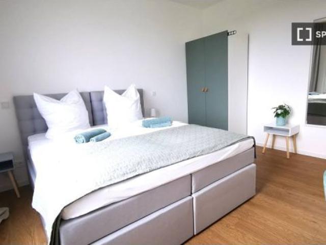 Apartamento de 2 dormitorios en alquiler en Berlín, gastos incluidos