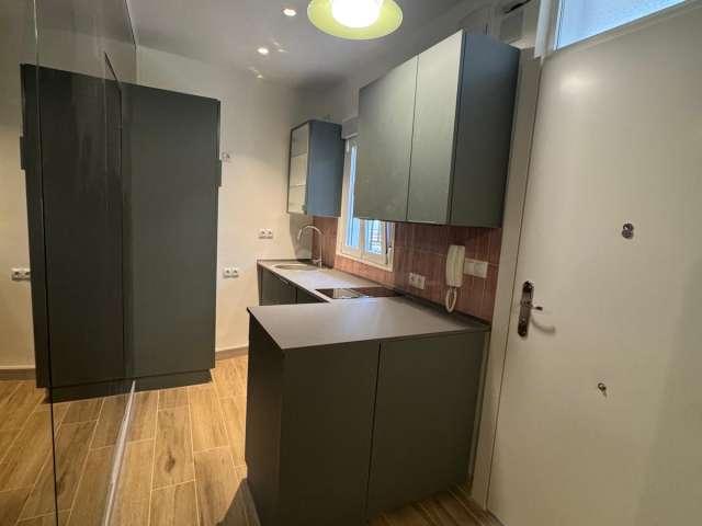Apartamento de 2 dormitorios en alquiler en Berruguete, Madrid