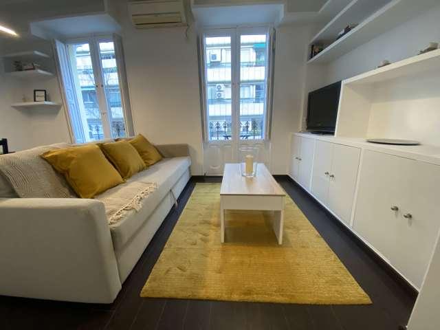 Apartamento de 2 dormitorios en alquiler en Berruguete, Madrid