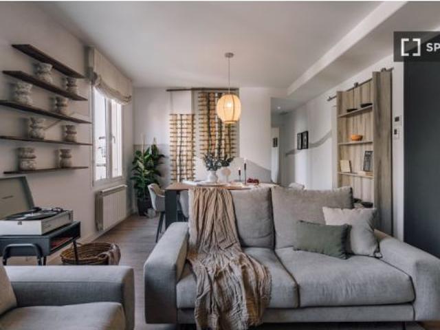 Apartamento de 2 dormitorios en alquiler en Cuatro Caminos, Madrid
