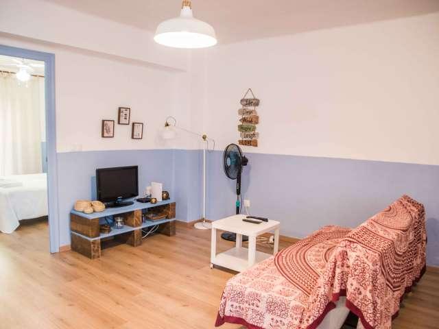 Apartamento de 2 dormitorios en alquiler en Cabanyal, Valencia