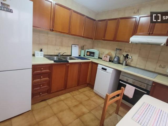 Apartamento de 2 dormitorios en alquiler en Calp