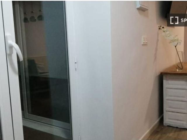 Apartamento de 2 dormitorios en alquiler en Camino de Ronda