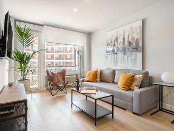 Apartamento de 2 dormitorios en alquiler en Chamartín, Madrid