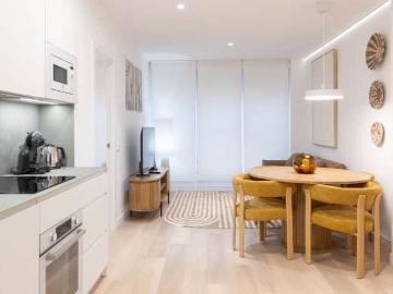 Apartamento de 2 dormitorios en alquiler en Ciudad Jardín, Madrid