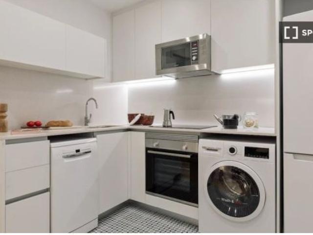 Apartamento de 2 dormitorios en alquiler en Ciutat Vella