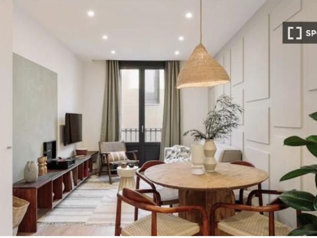 Apartamento de 2 dormitorios en alquiler en Ciutat Vella