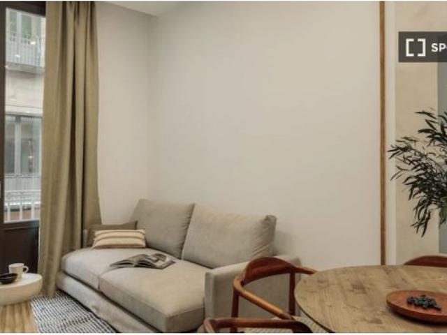 Apartamento de 2 dormitorios en alquiler en Ciutat Vella