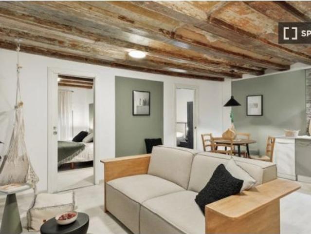 Apartamento de 2 dormitorios en alquiler en Ciutat Vella